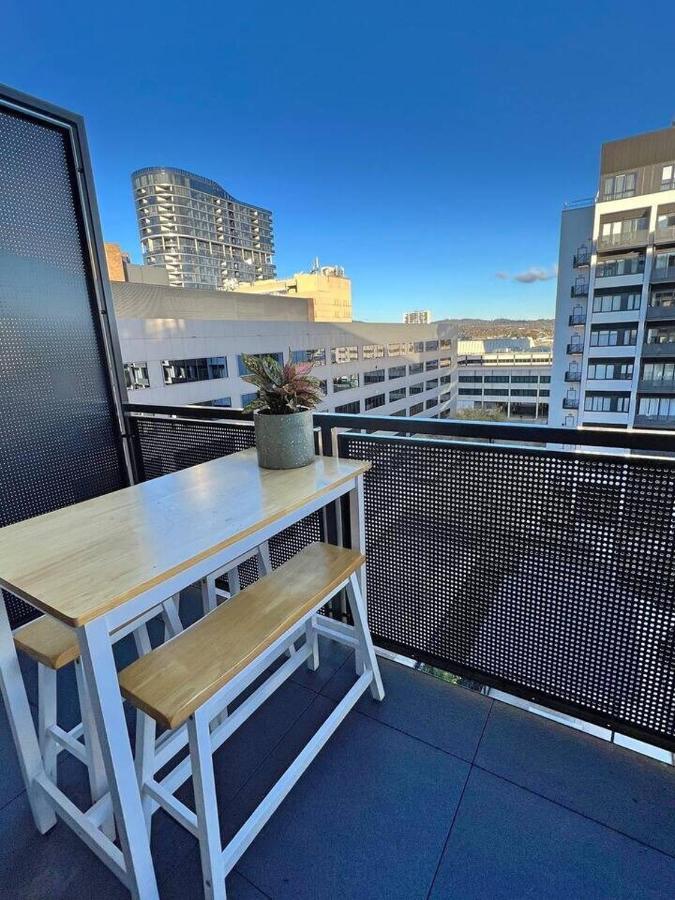 Industrial yet Modern, 1bd 1bth Apt - Woden Phillip Exterior foto